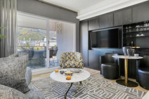 Danbury on Loop - Designer Apartment in Cape Town